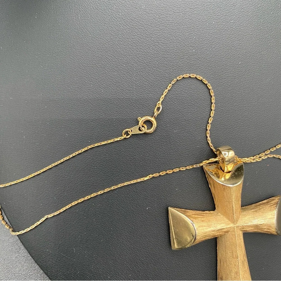 Vintage Avon 1976 Florentine Finish Brushed Gold Tone Cross - Picture 5 of 14